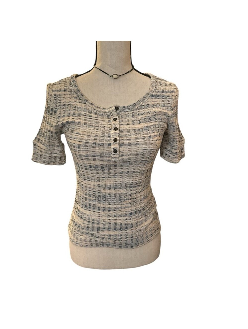 Lucky Brand Women’s Textured Knit Henley Top Small Gray Blue Boho Short Sleeve